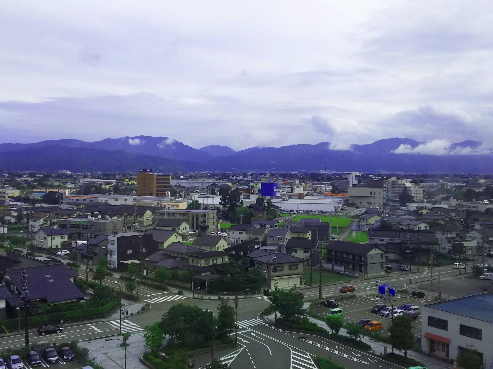 Apa Hotel Tonami Ekimae Экстерьер фото