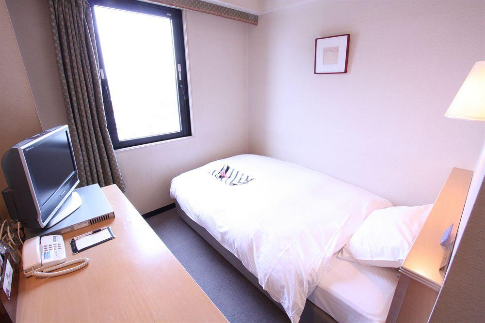 Apa Hotel Tonami Ekimae Экстерьер фото