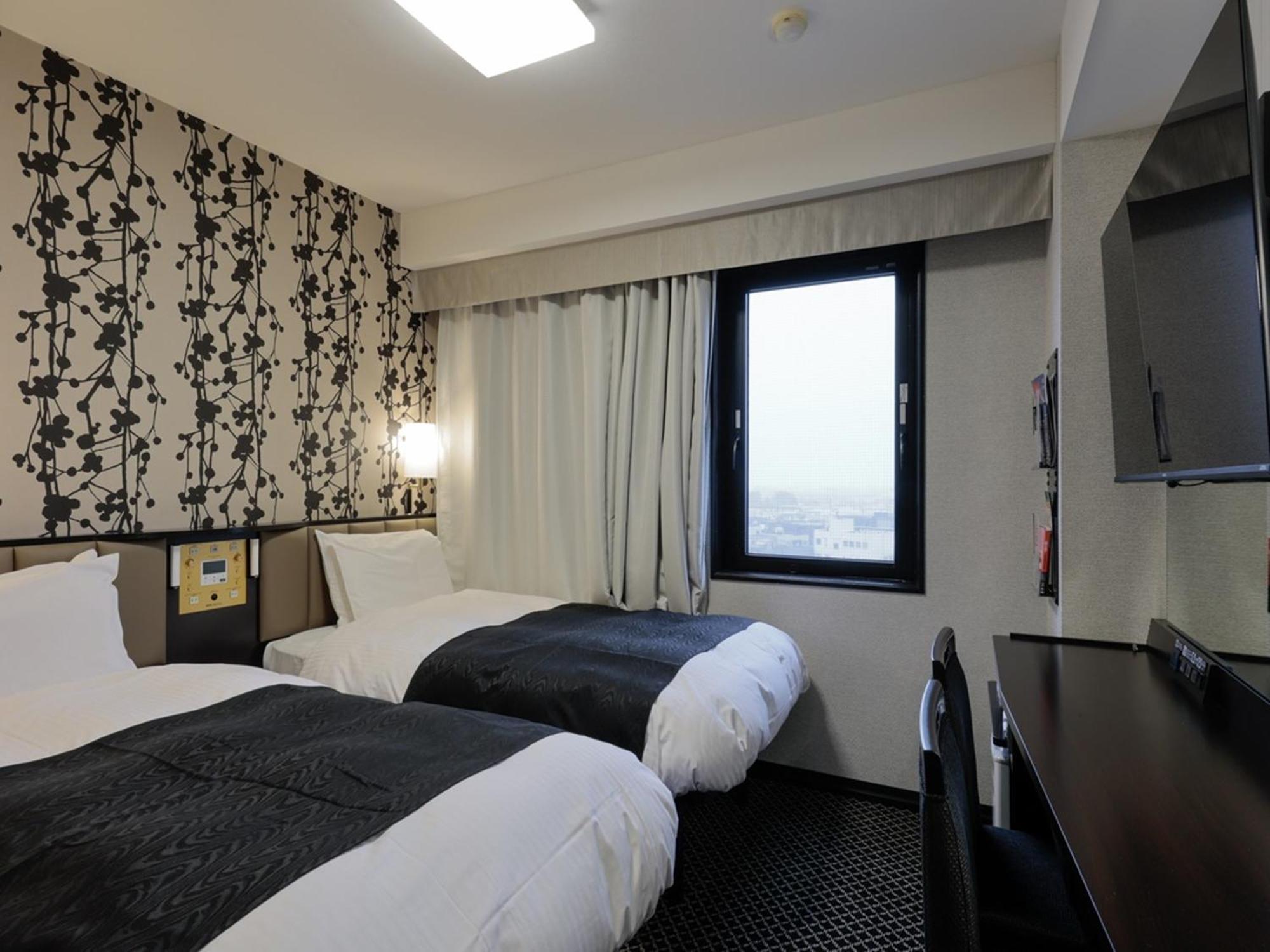 Apa Hotel Tonami Ekimae Экстерьер фото