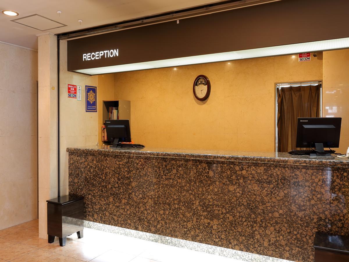 Apa Hotel Tonami Ekimae Экстерьер фото